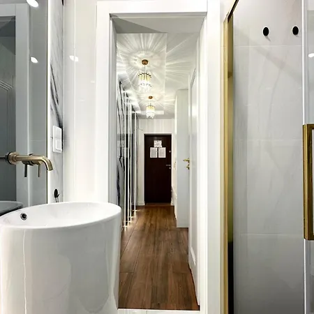 Wita Stwosza 14 - Check-in 20h - Parking *