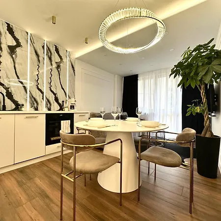 Wita Stwosza 14 - Check-in 20h - Parking Вроцлав