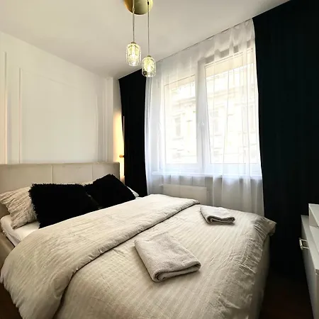 Wita Stwosza 14 - Check-in 20h - Parking * 브로츠와프