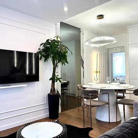 Wita Stwosza 14 - Check-in 20h - Parking Апартаменты